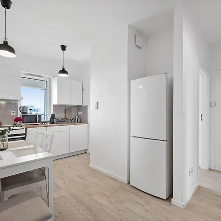 Polnocna White Elegance By Bookinghost Apartment *